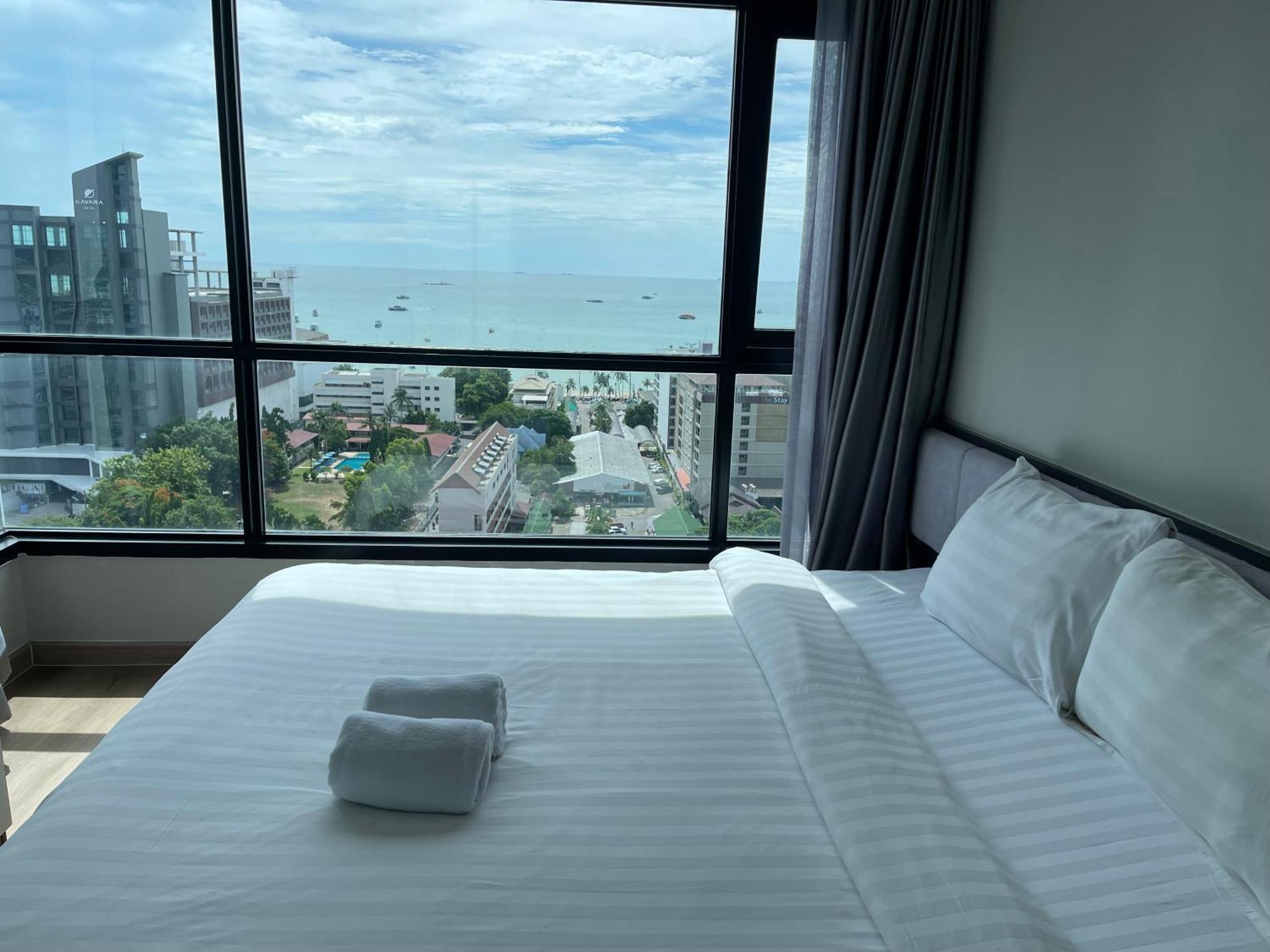 The Base Pattaya By Feng Daire Dış mekan fotoğraf
